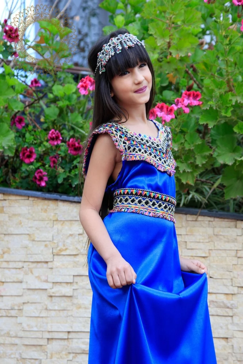 Offres moins chères robe kabyle fillette habillées en coton gris Vente Offres moins chères robe kabyle fillette habillées en coton gris Vente