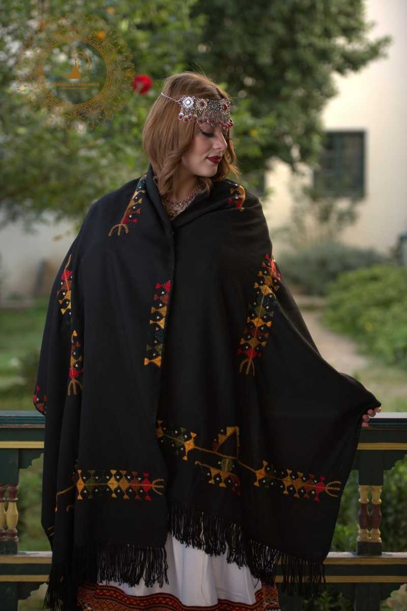 Women's shawl