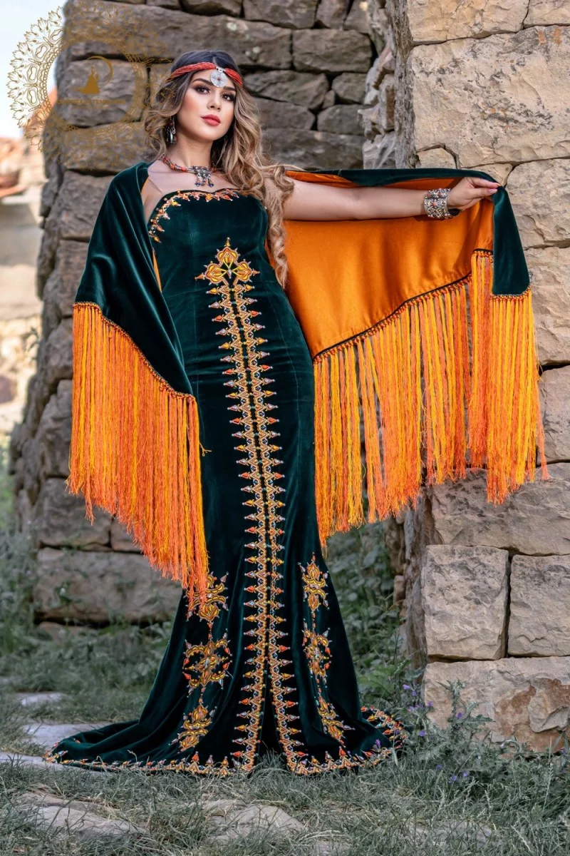 Berber ceremonial dress - orientaletendance