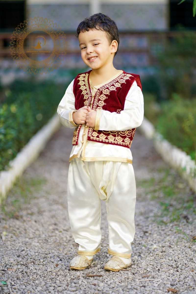 Traditional houari dress