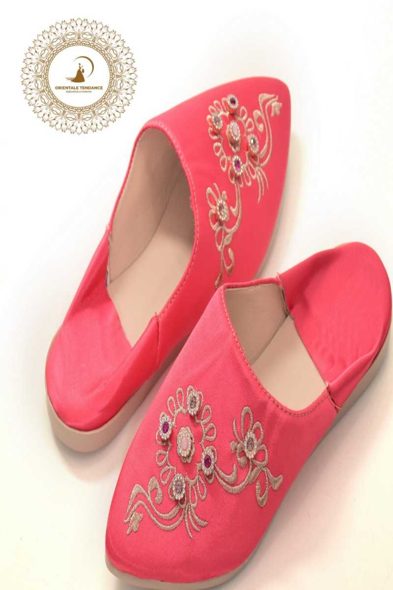 Modern slipper