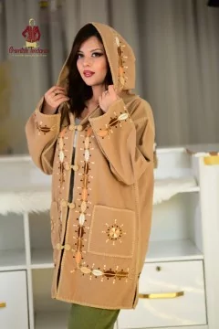 Warm and chic women's coat 2024 collection