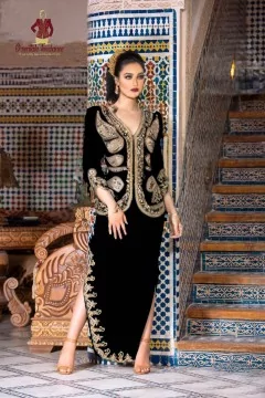 Karakou Algérien de cérémonie pour marié chic et moderne.
