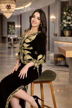 Algerian Karakou Ceremonial for Chic and Modern Groom.